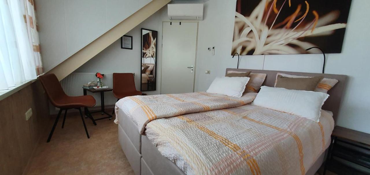 Bed & Breakfast Knooppunt70 *