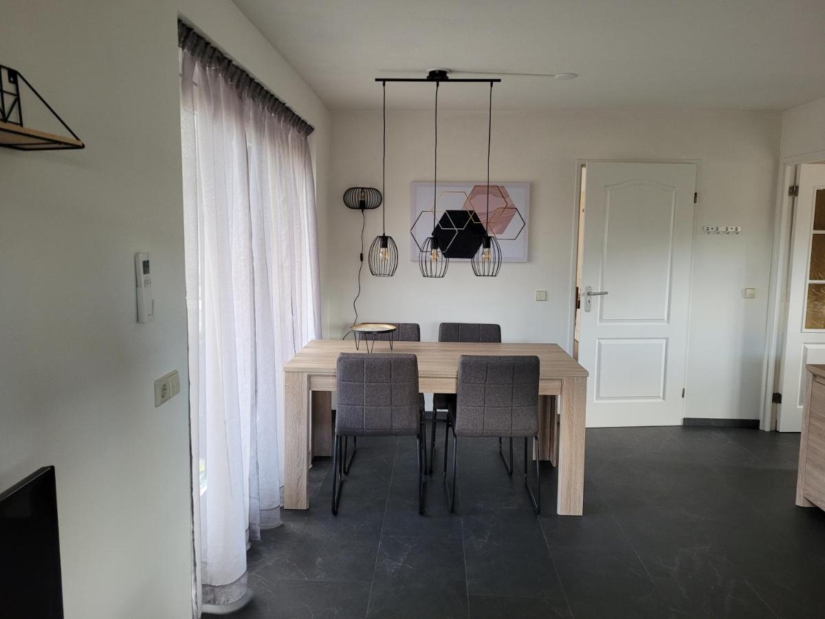 Knooppunt70 Bed & Breakfast Arcen
